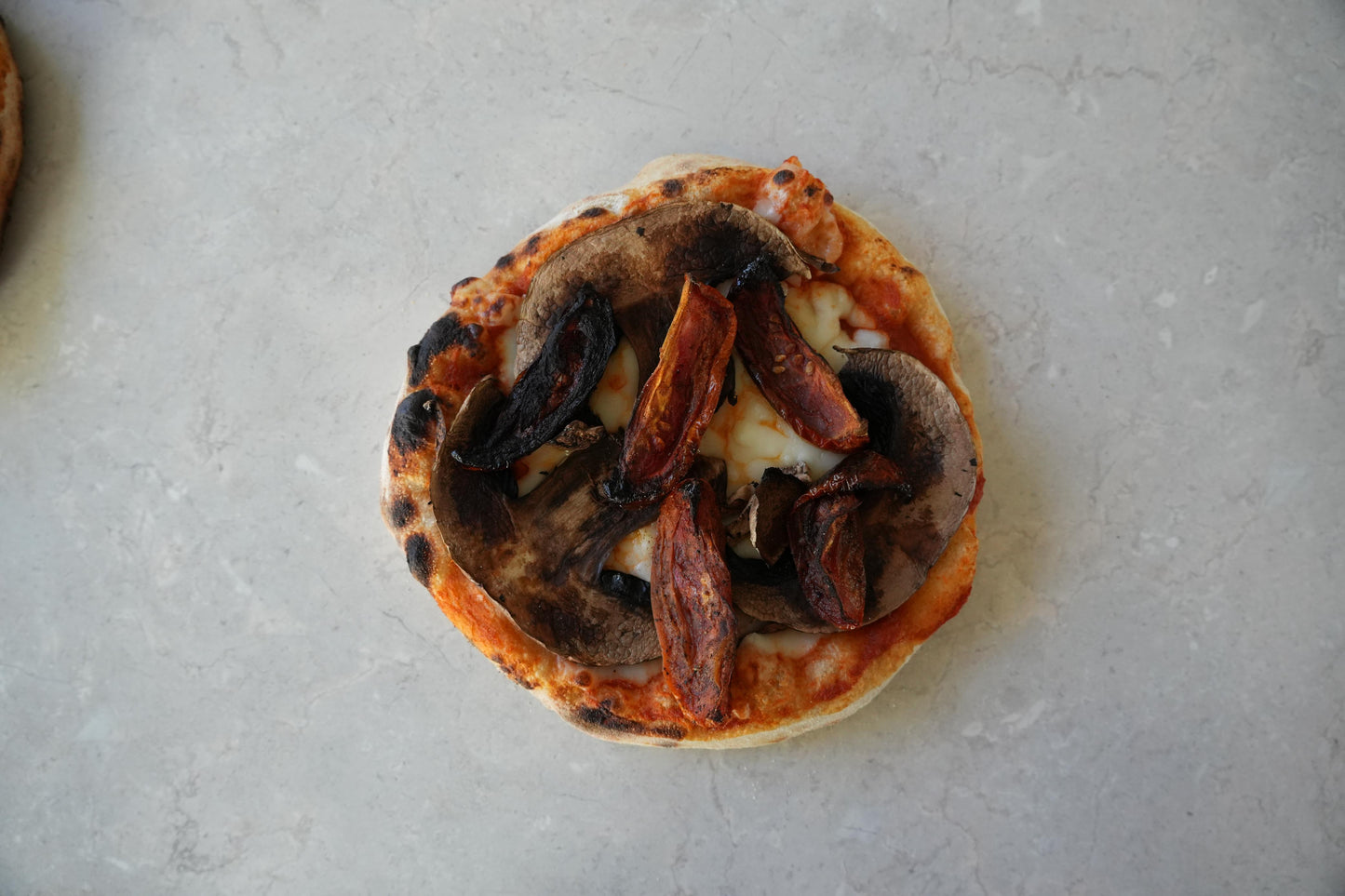 Pizza de Portobello y Jitomate Rostizado